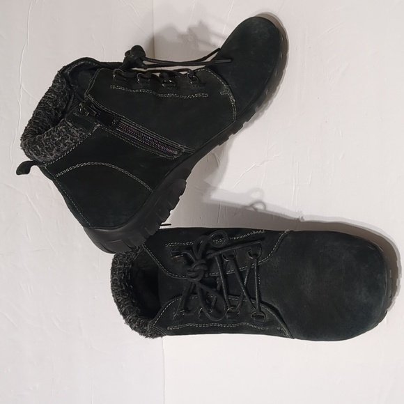 Propet  Delaney Ankle Booties Black  Suede women 8.5 - Picture 3 of 8